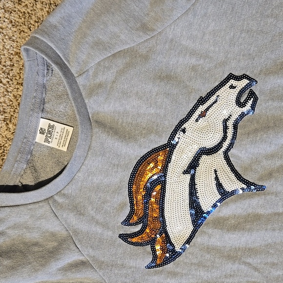Vs Pink Denver Broncos Gray Sweatshirt Sequin Logo Sz S Cute - Picture 2 of 3